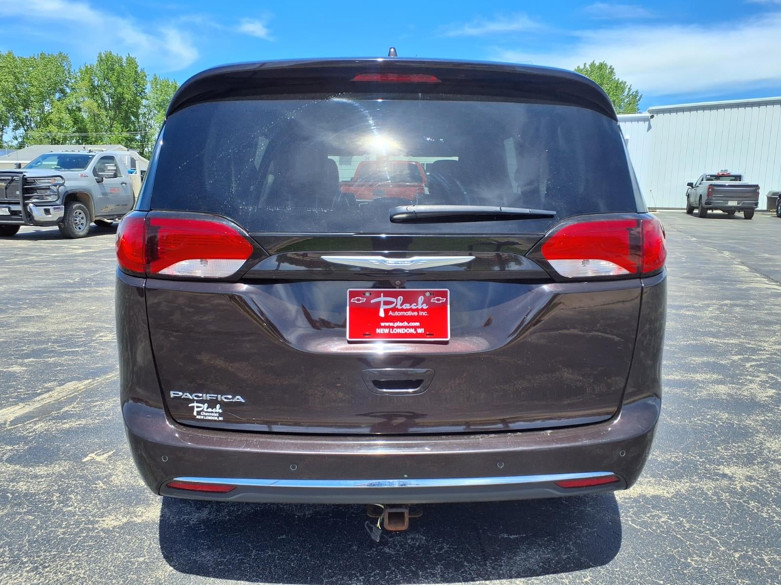 2017 Chrysler Pacifica — interior view
